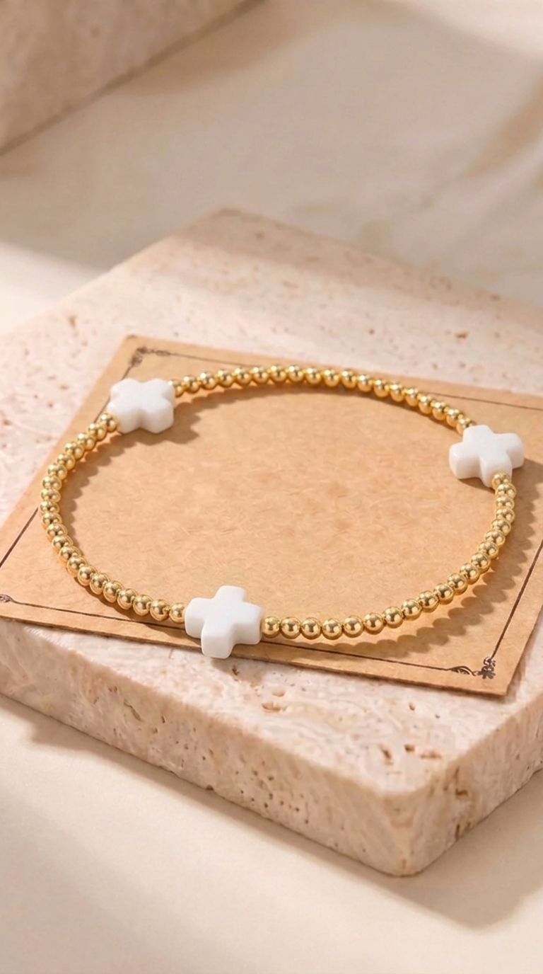Élise | Bracelet Fin Doré avec Croix Colorée